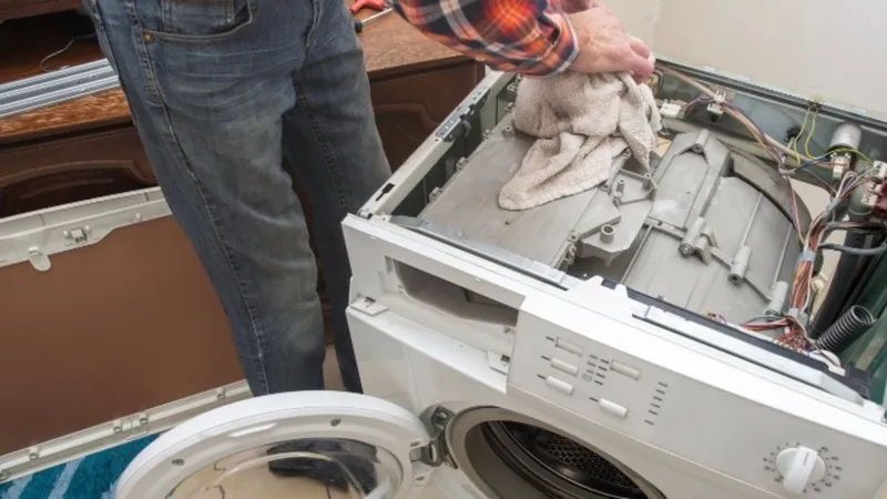 Vệ sinh hoặc thay mới cảm biến mực nước